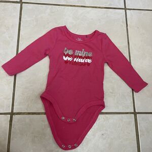 1227. Baby Essentials Size 9 Months